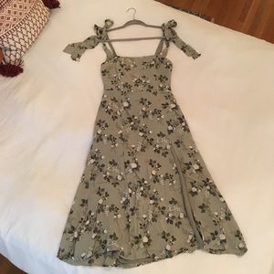 NWOT Reformation Twilight Dress - Verde